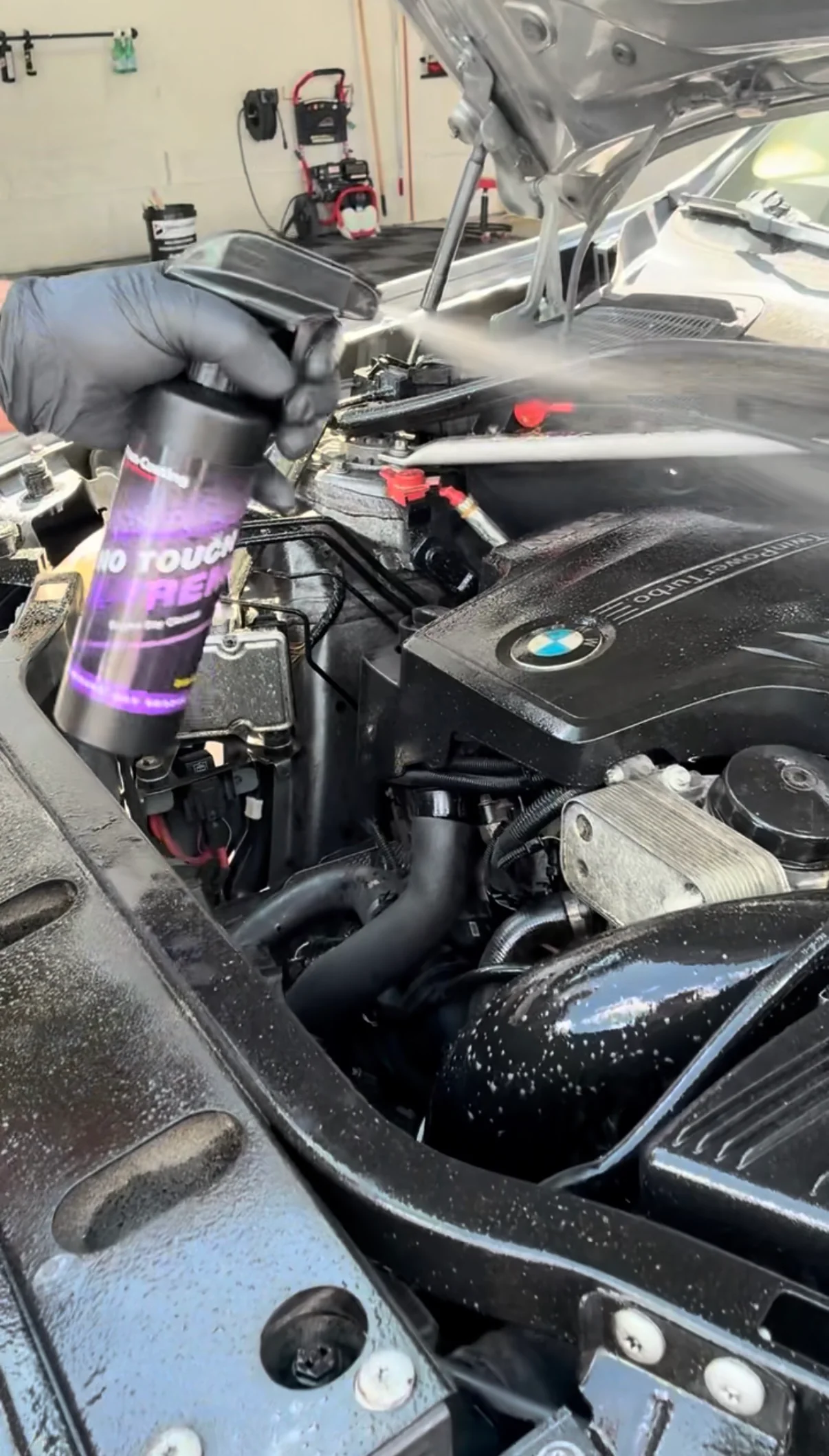No Touch Engine Bay Cleaner & DDE Spray Detailer - Image 3